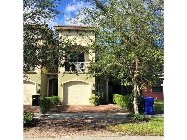 Property photo for 1121 NE 12TH AVE, Fort Lauderdale, FL