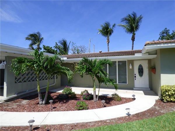 Property photo for 1340 SE 4th Ave, Pompano Beach, FL