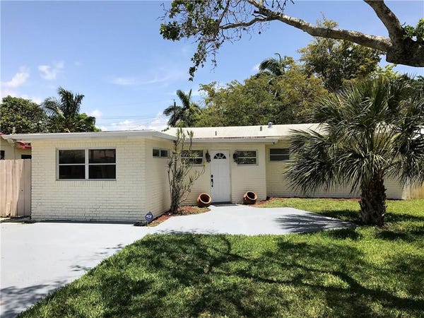 Property photo for 721 NW 37th St, Oakland Park, FL
