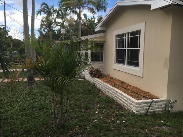 Property photo for 912 NE 17th Ter, Fort Lauderdale, FL