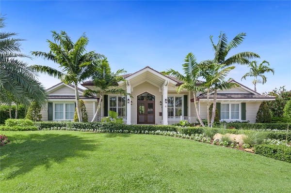 Property photo for 4 Oneida Lane, Sea Ranch Lakes, FL
