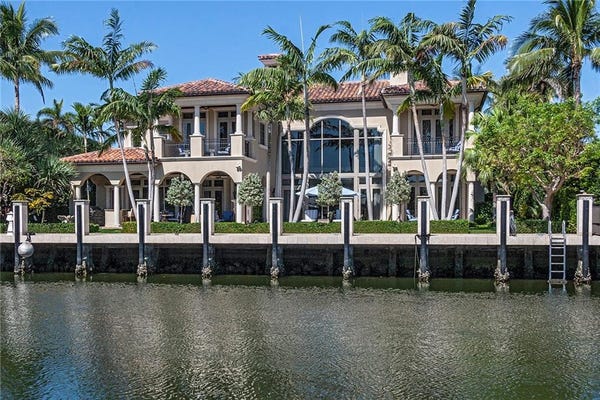 Property photo for 84 Royal Palm Dr, Fort Lauderdale, FL