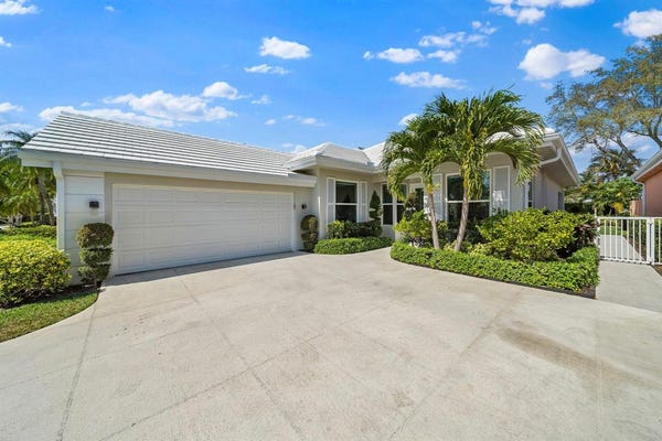 Property photo for 8683 Wakefield Drive, Palm Beach Gardens, FL