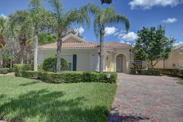 Property photo for 4701 Dovehill Drive, Palm Beach Gardens, FL
