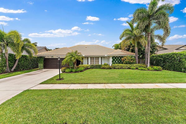 Property photo for 12950 La Rochelle Circle, Palm Beach Gardens, FL