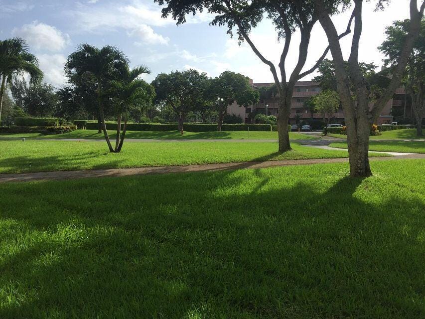 6795 Huntington Lane, 108, Delray Beach, FL 33446 MLS R10982123