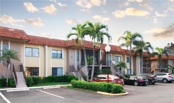 Property photo for 435 Lakeview Dr, #204, Weston, FL
